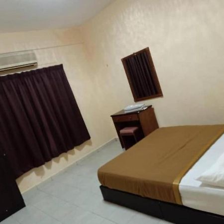 Oyo Homes 90499 Marina View Villas Port Dickson Esterno foto
